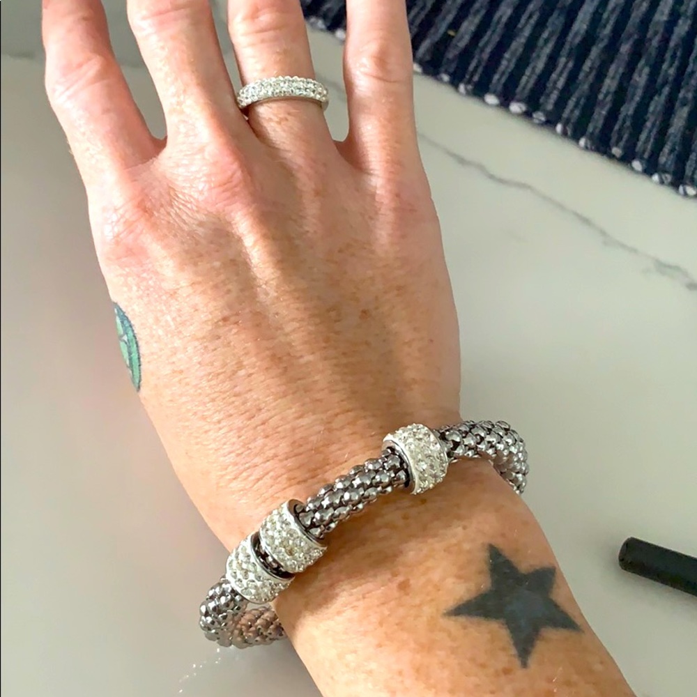 Sparkling ring and bracelet